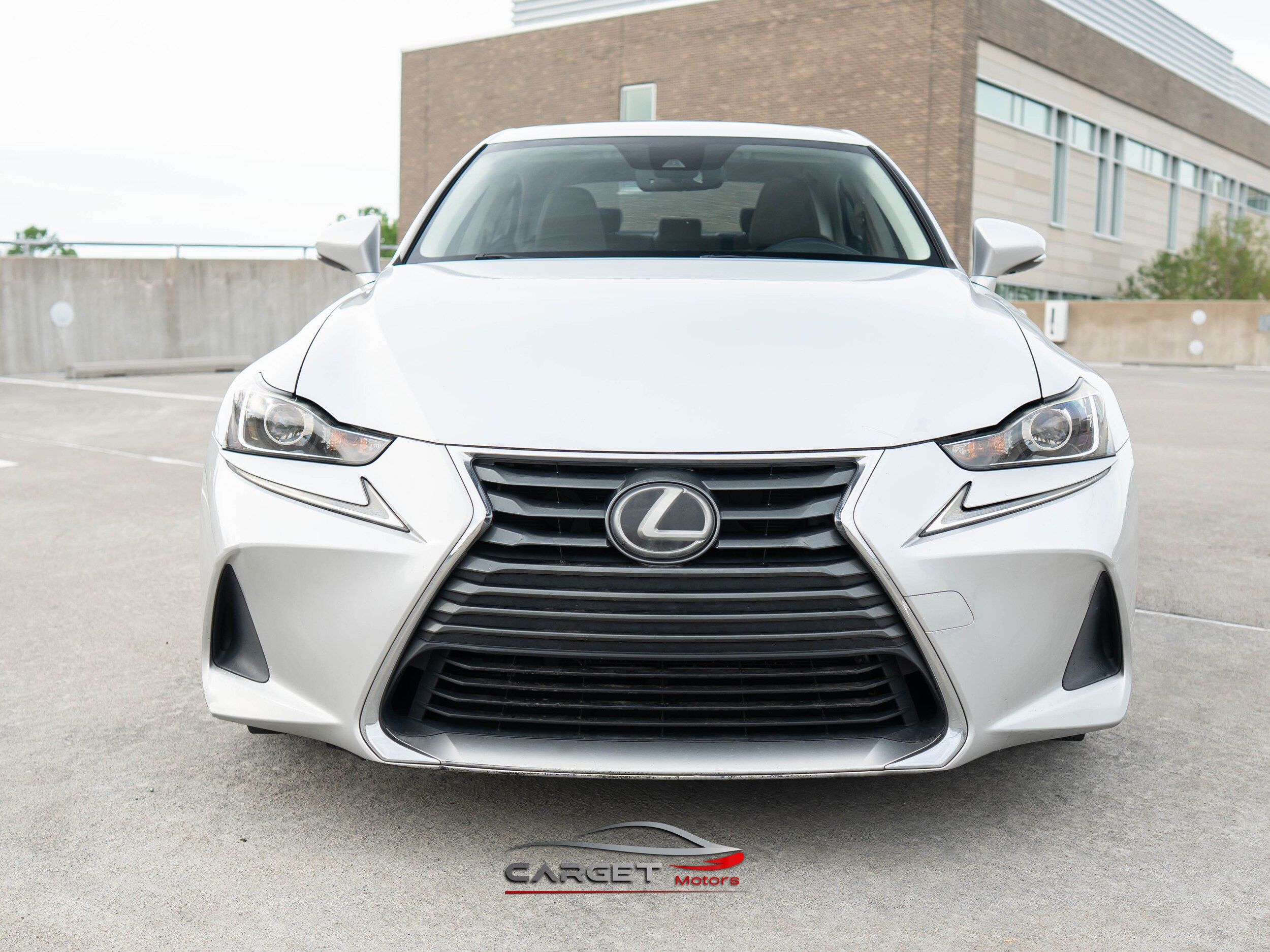 2018 Lexus IS 300 photo 2