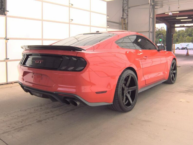 2019 Ford Mustang GT photo 3