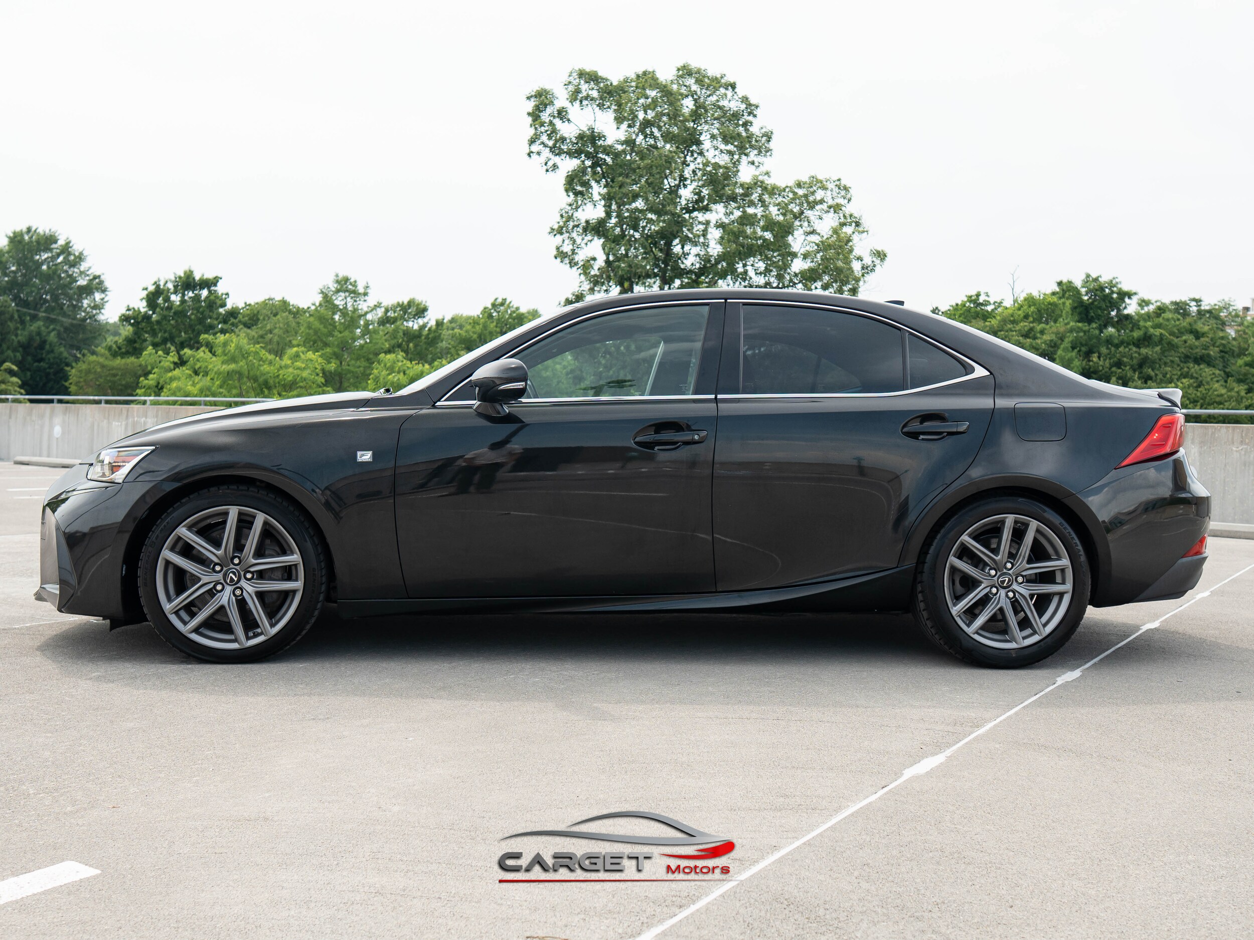 2017 Lexus IS 200t F SPORT photo 2