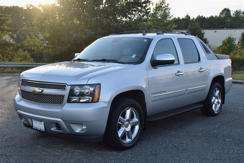 2011 Chevrolet Avalanche LTZ 4WD