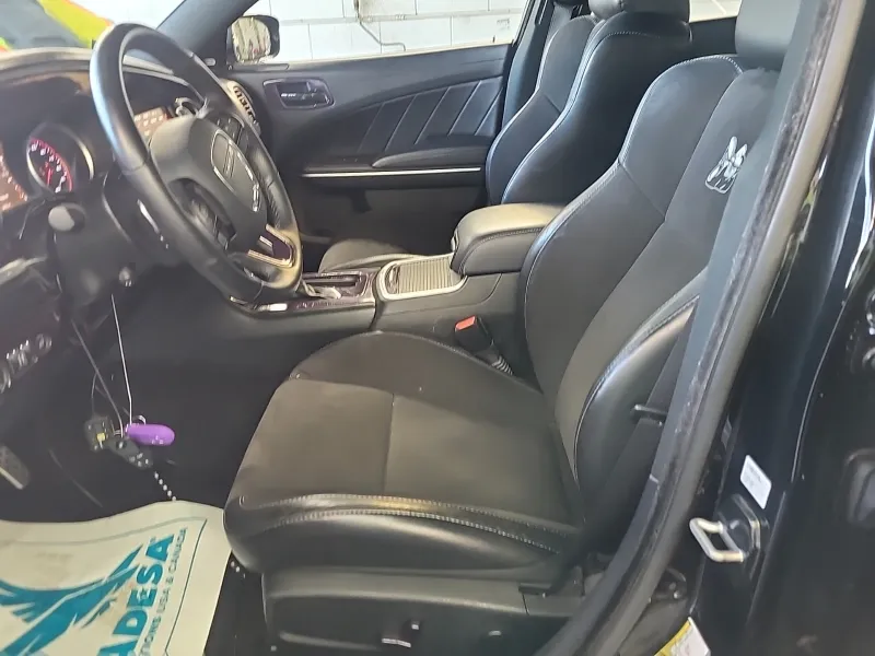 2022 Dodge Charger Scat Pack photo 2