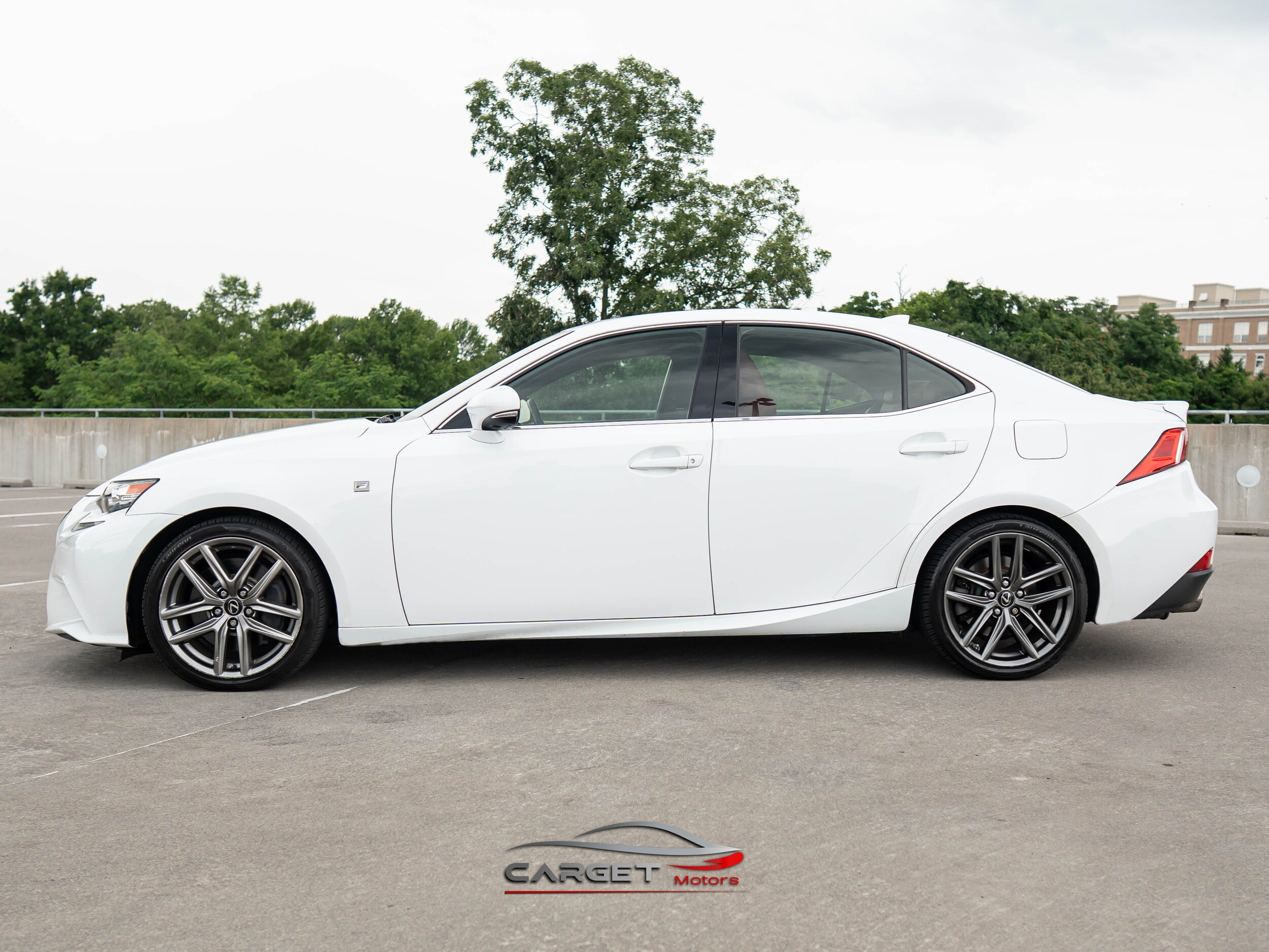 2015 Lexus IS 350 photo 4
