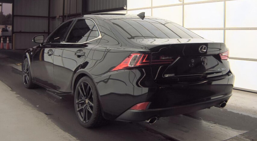 2015 Lexus IS 350 photo 2