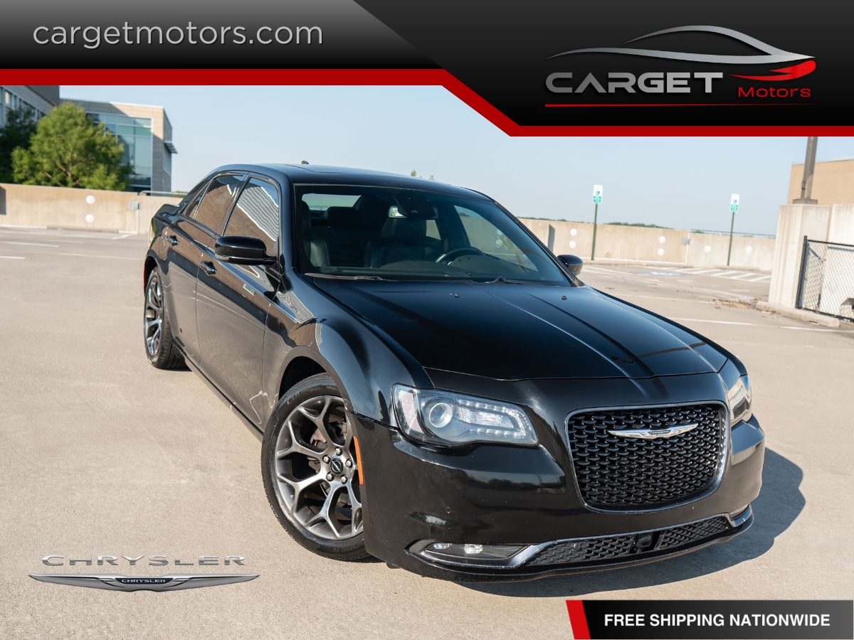 2018 Chrysler 300 S's photo