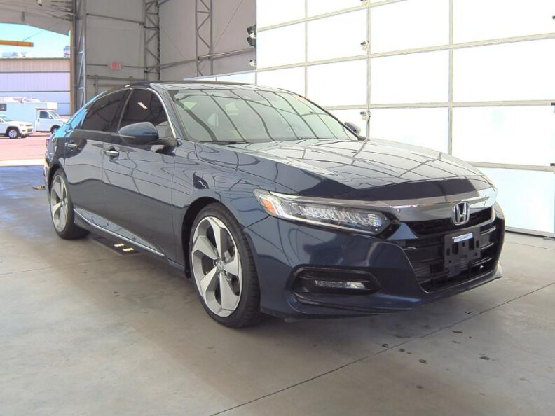 2018 Honda Accord Touring photo 2