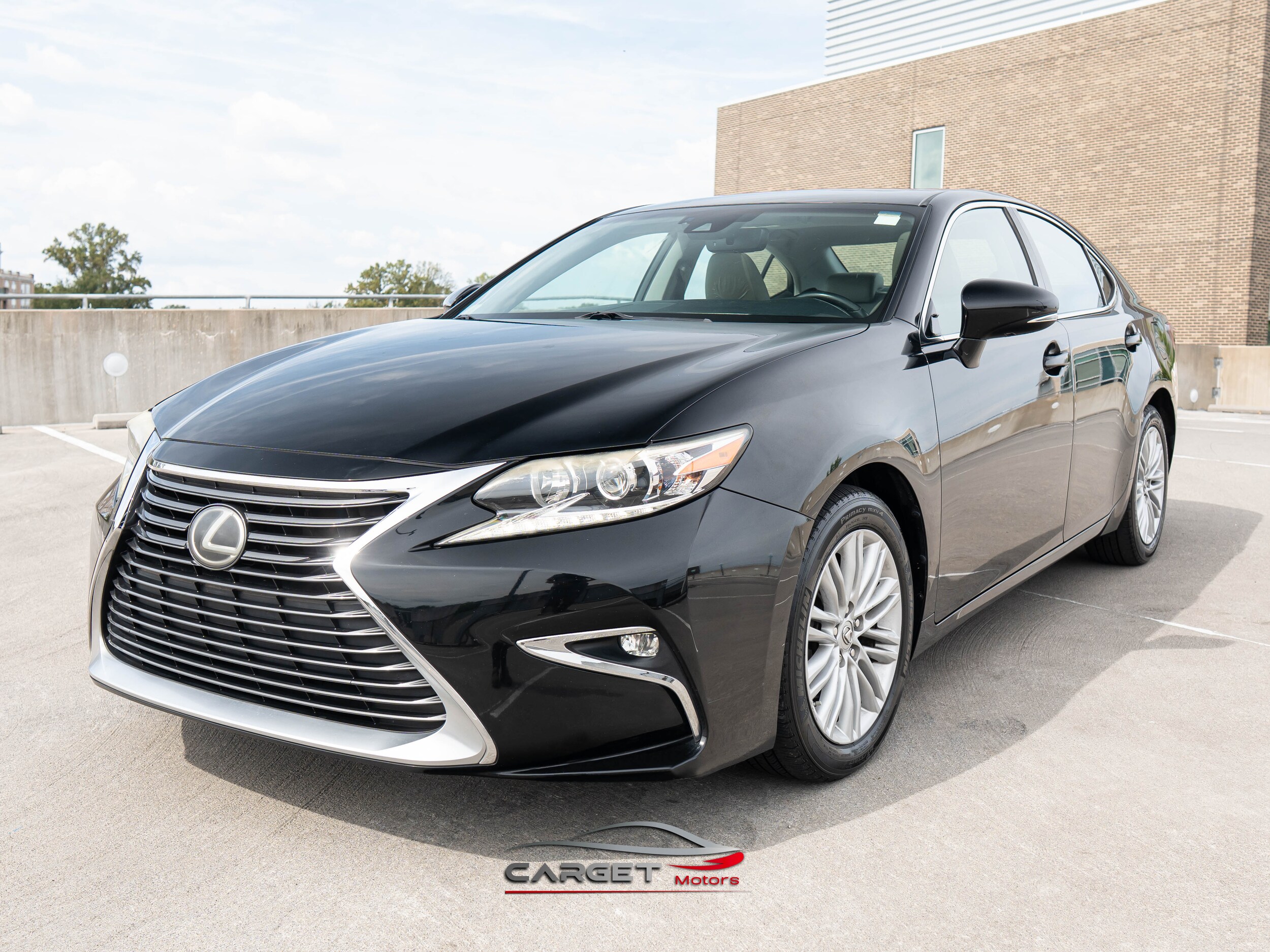 2017 Lexus ES 350 photo 2