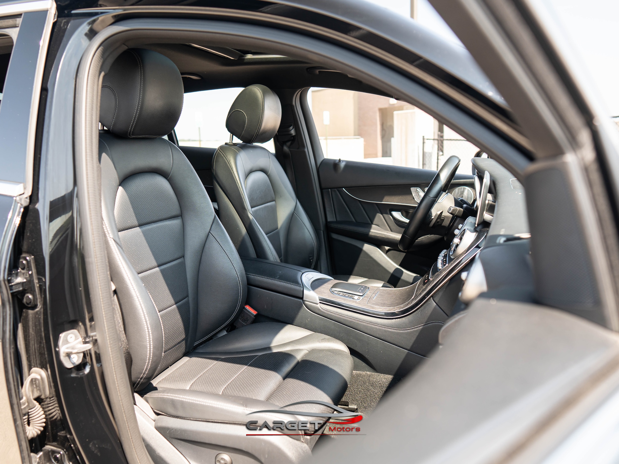 2020 Mercedes-Benz GLC Coupe GLC300 - Photo 16