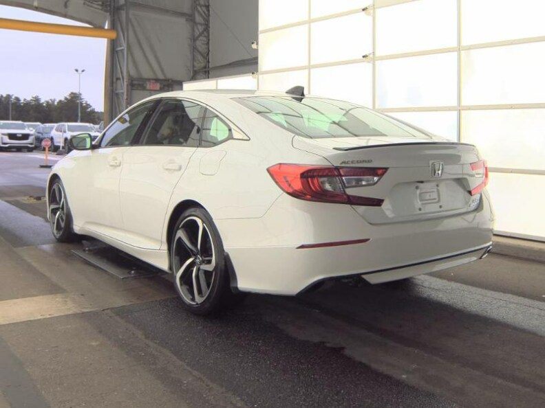 2022 Honda Accord Sport 2.0T photo 4