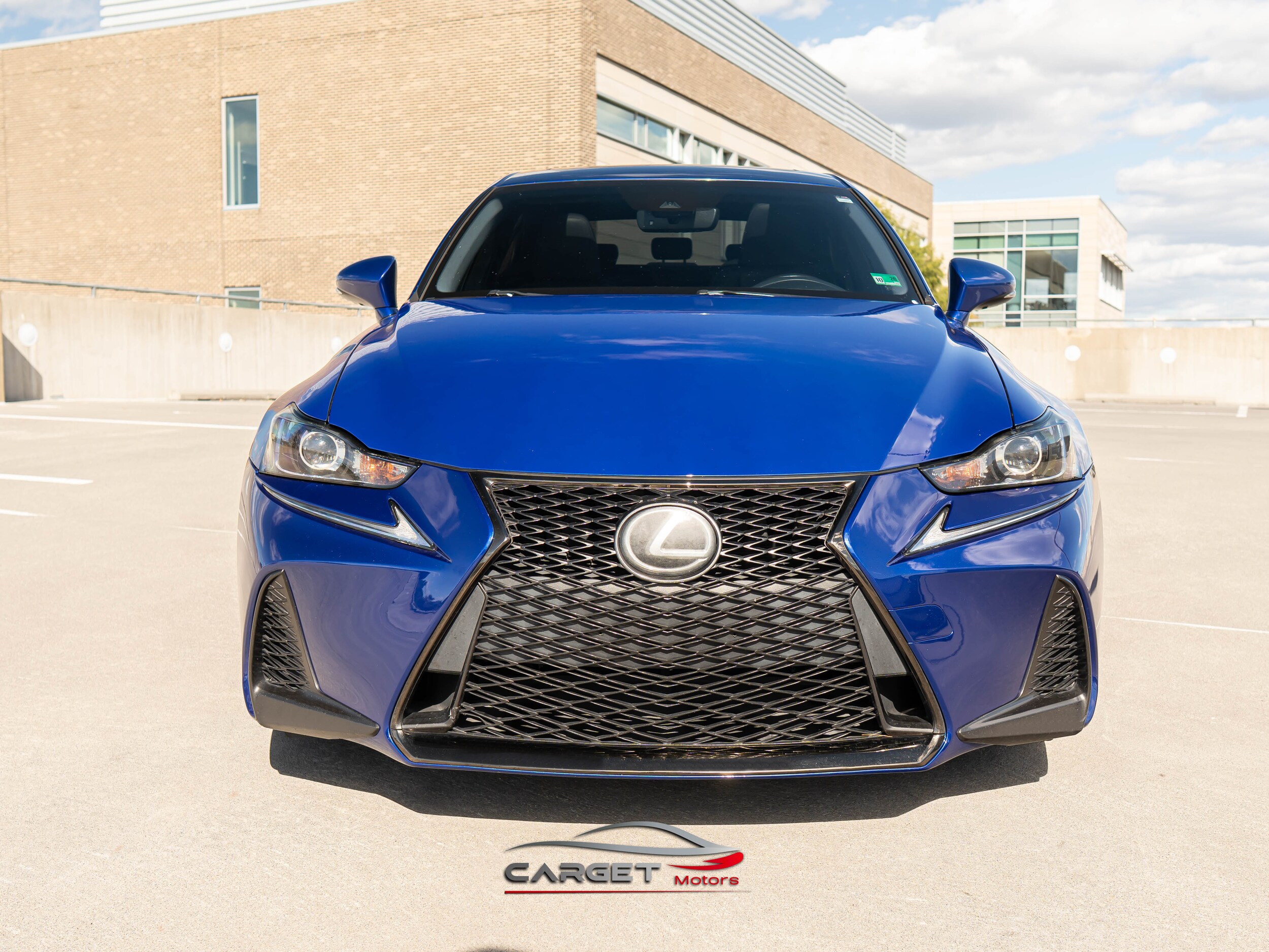 2018 Lexus IS 300 photo 2