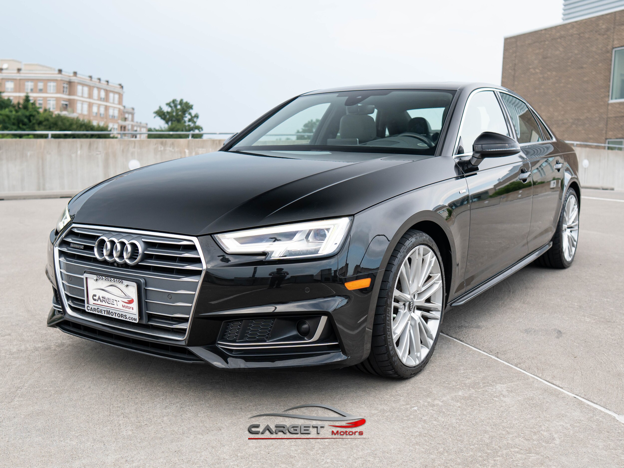 2018 Audi A4 2.0T Prestige photo 3