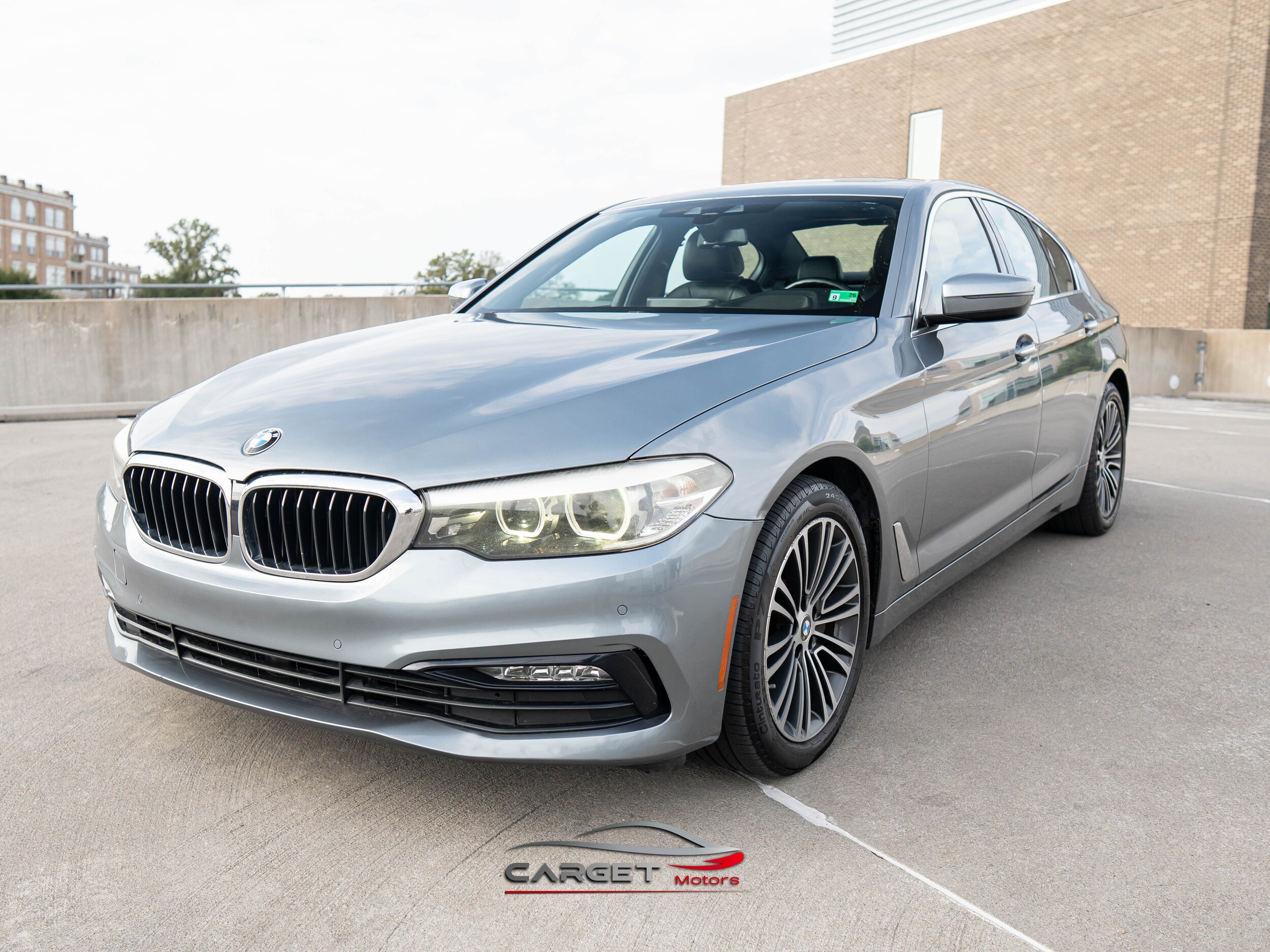 2018 Bmw 530i Sedan photo 3