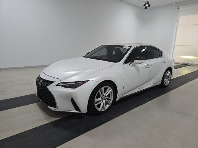 2021 Lexus IS