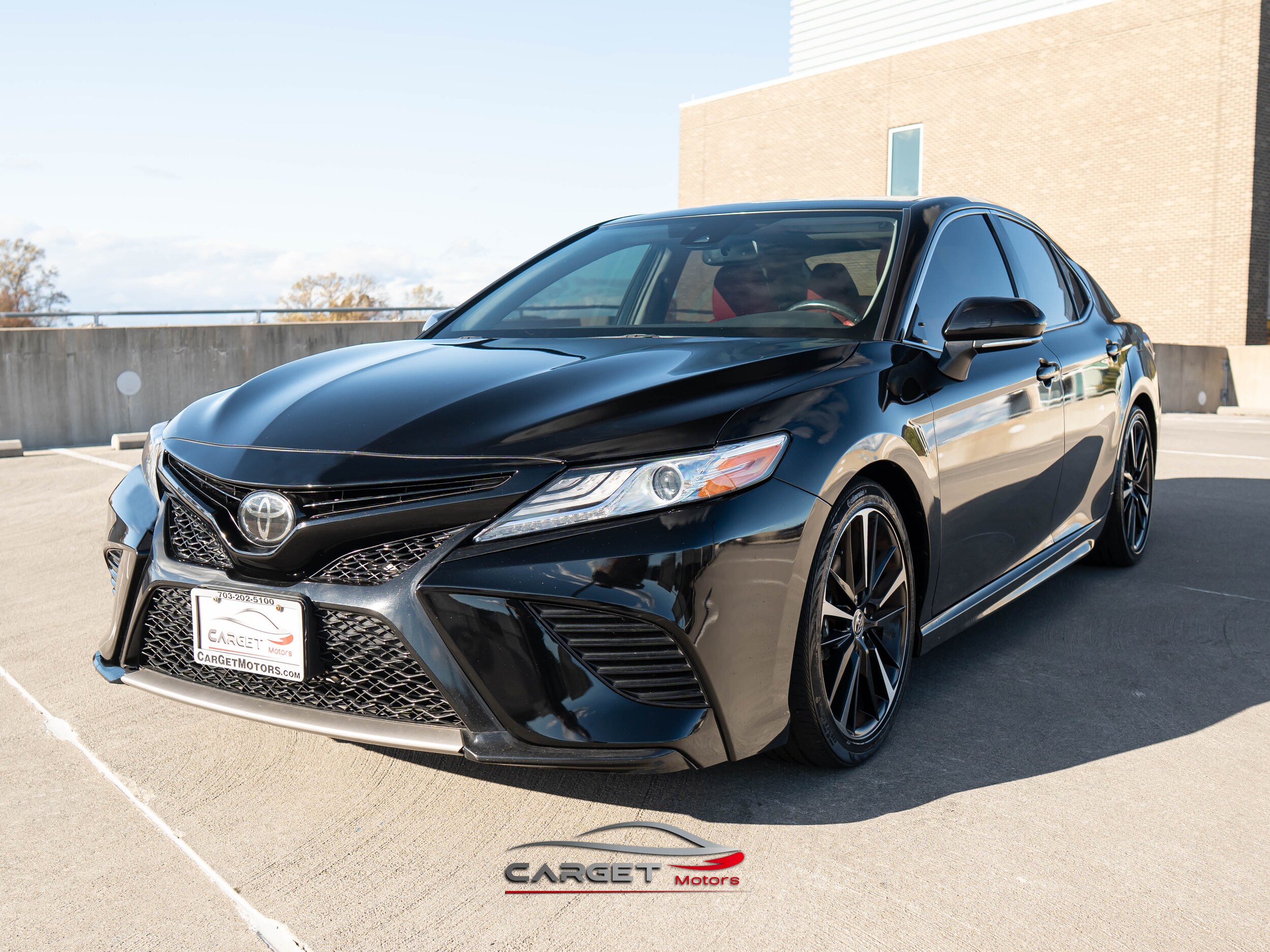 2020 Toyota Camry XSE photo 2