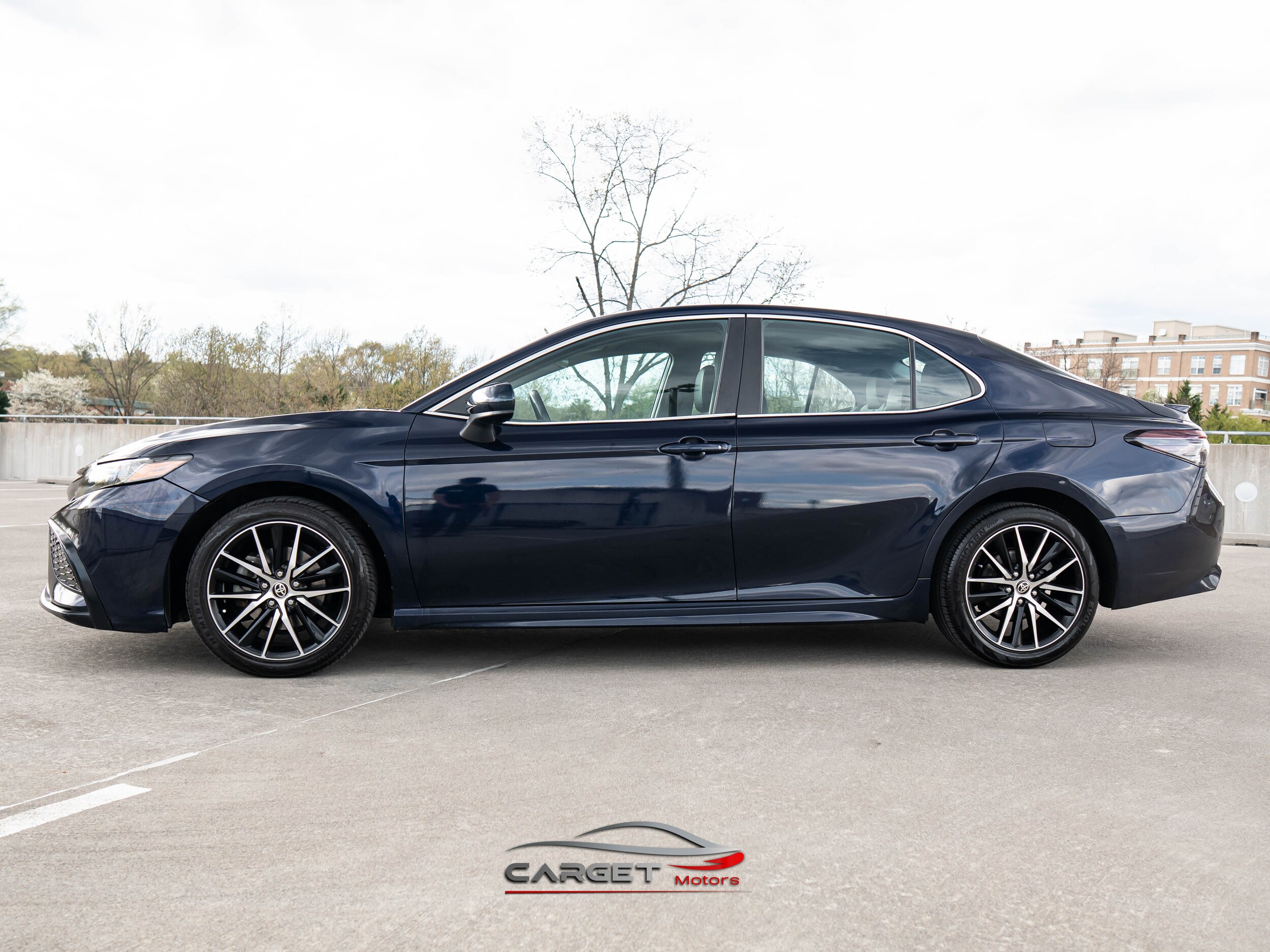 2021 Toyota Camry SE photo 4
