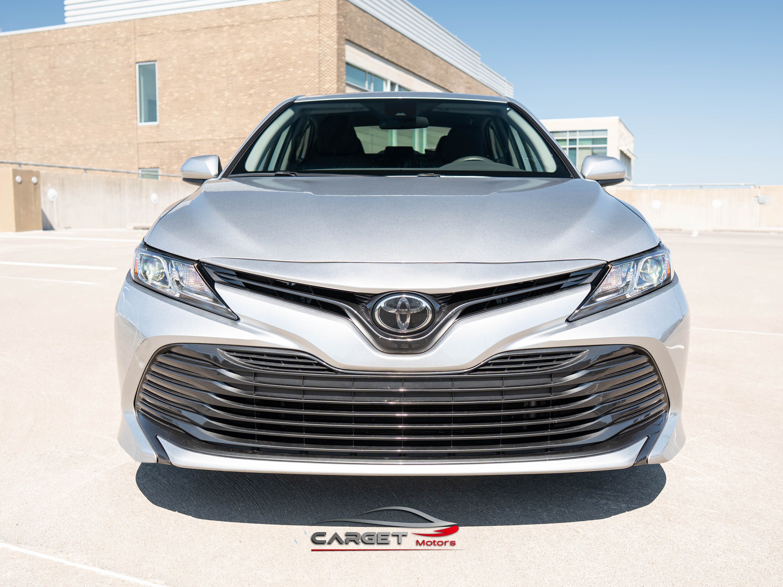 2020 Toyota Camry LE photo 2