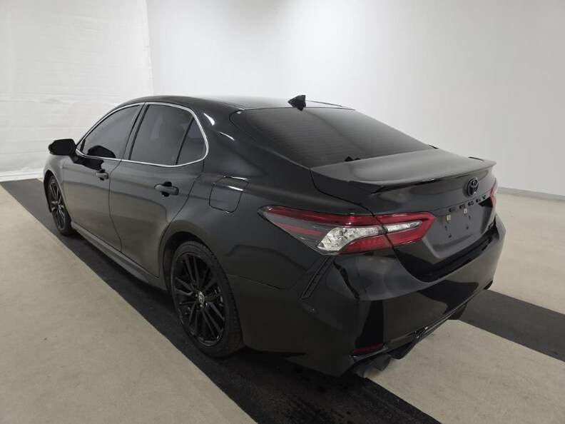 2021 Toyota Camry XSE photo 4