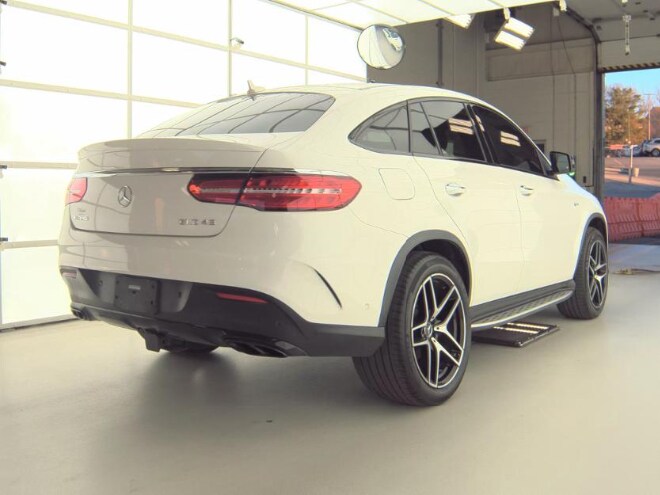 2019 Mercedes Benz GLE AMG 43 4MATIC photo 3