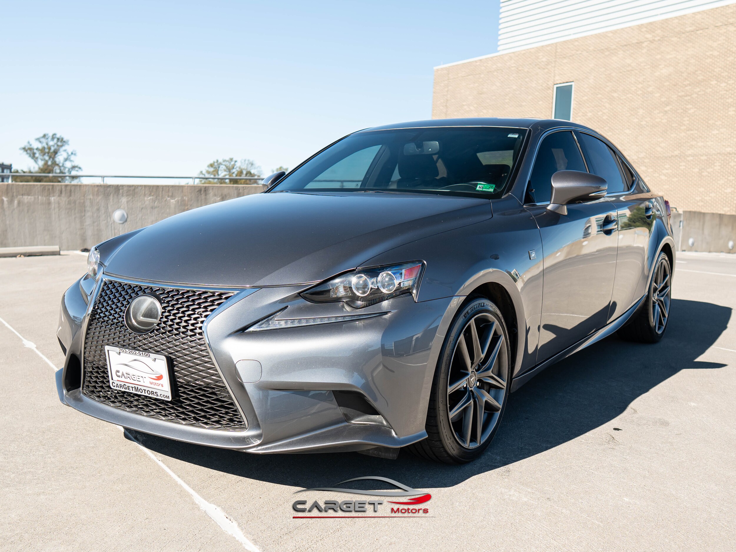 2016 Lexus IS 200t photo 2