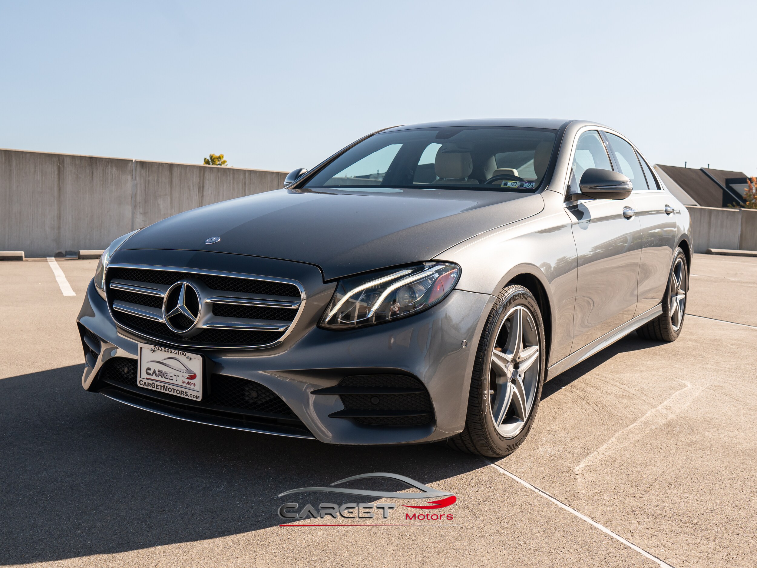 2017 Mercedes Benz E 300 4MATIC photo 3