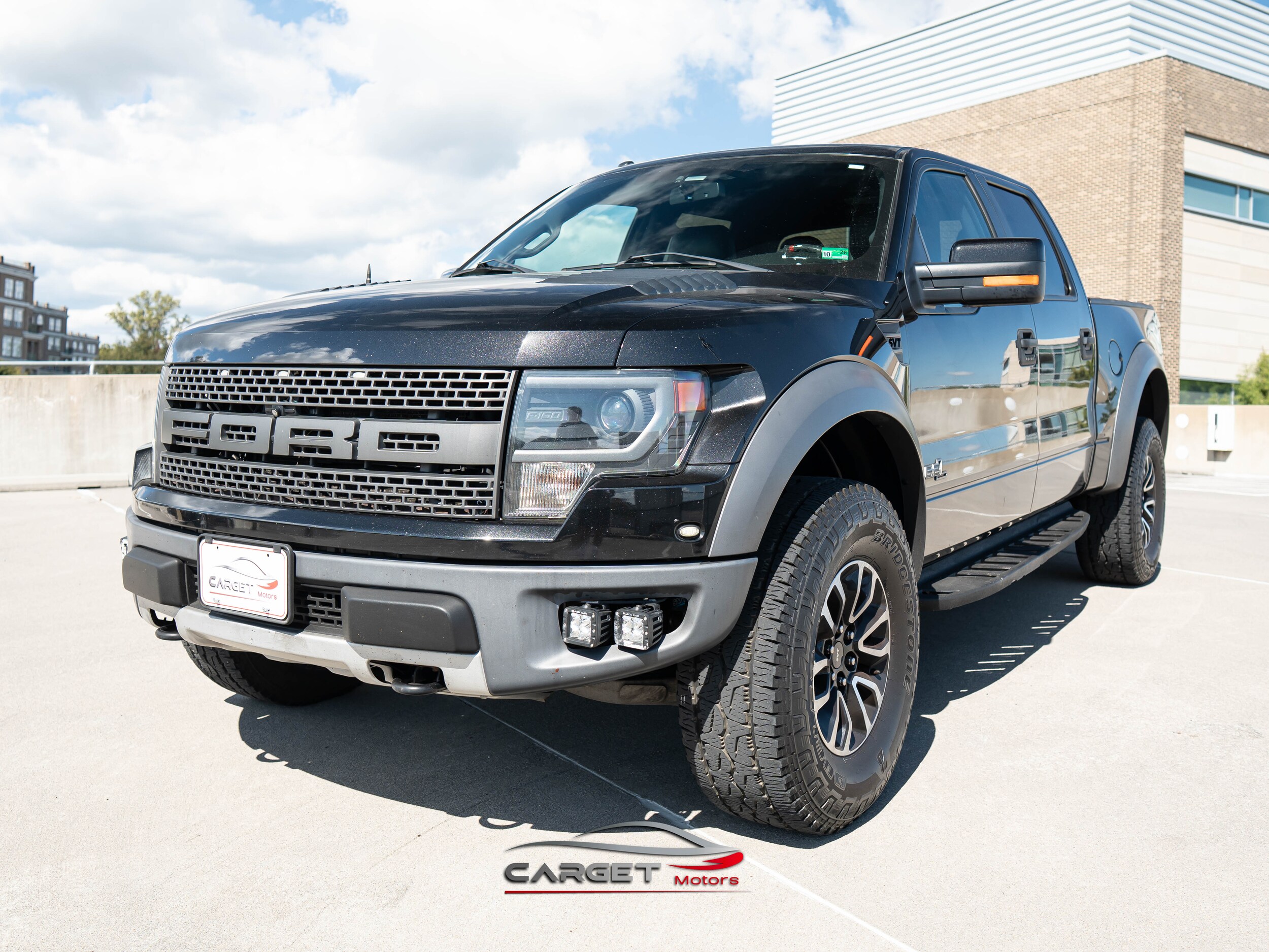 2014 Ford F-150 SVT Raptor photo 2