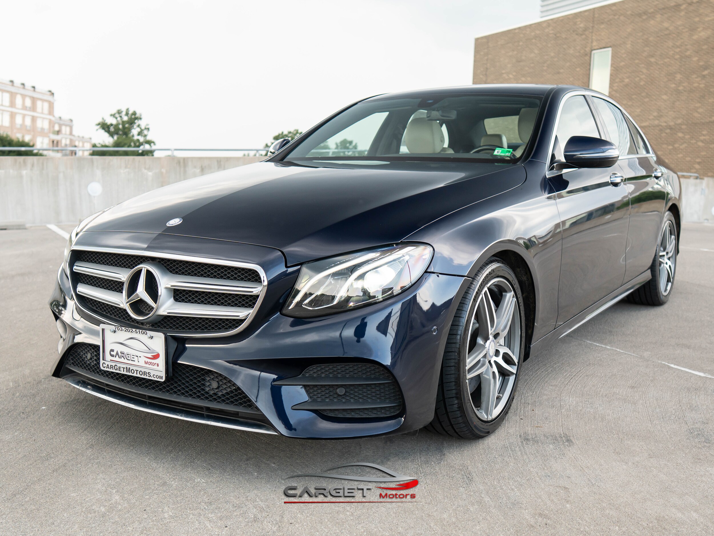 2017 Mercedes Benz E 300 4MATIC photo 3