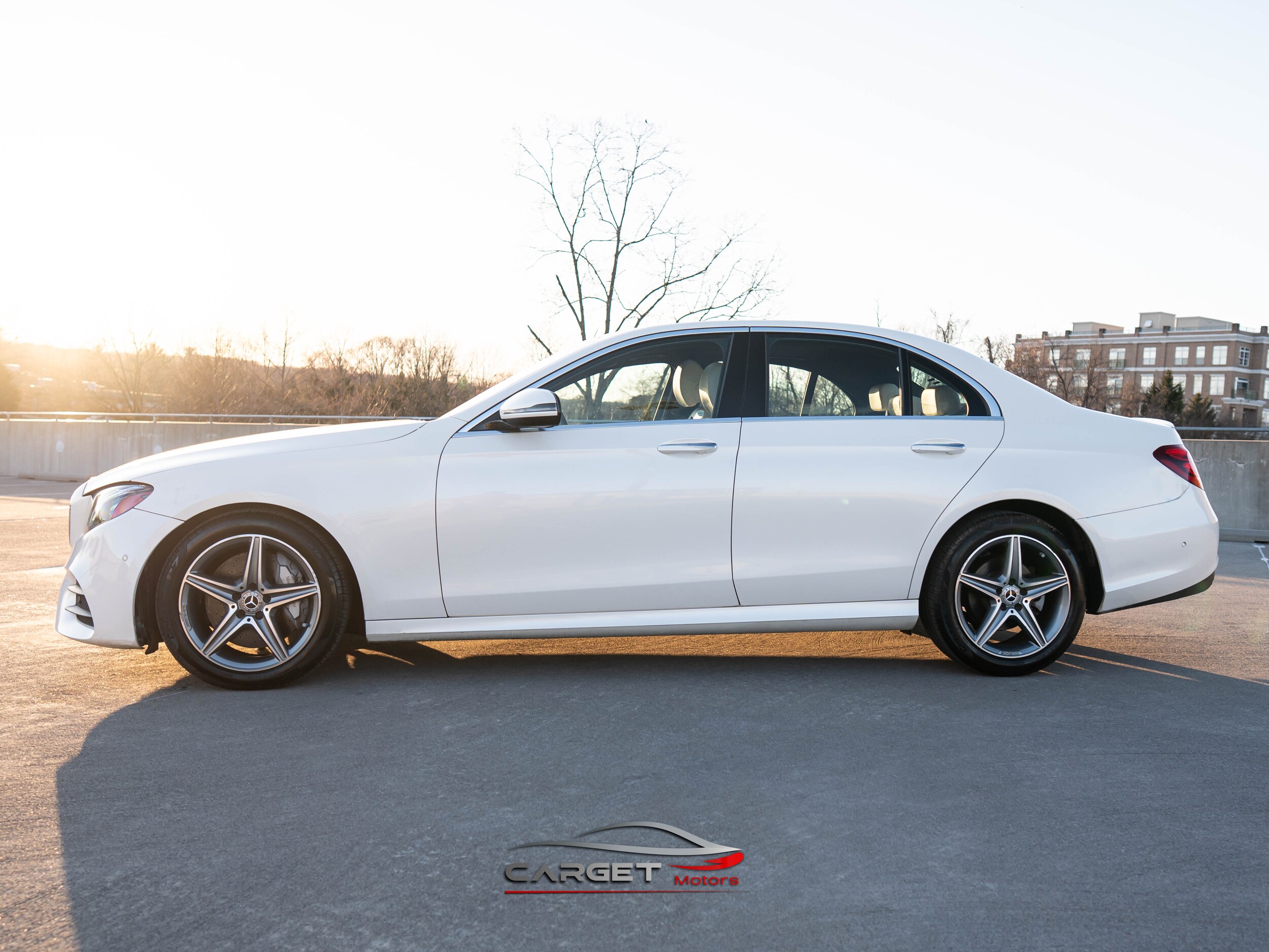 2017 Mercedes Benz E 300 4MATIC AMG photo 4