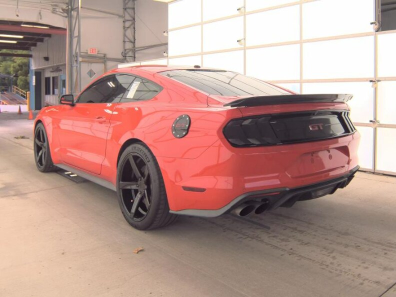 2019 Ford Mustang GT photo 4