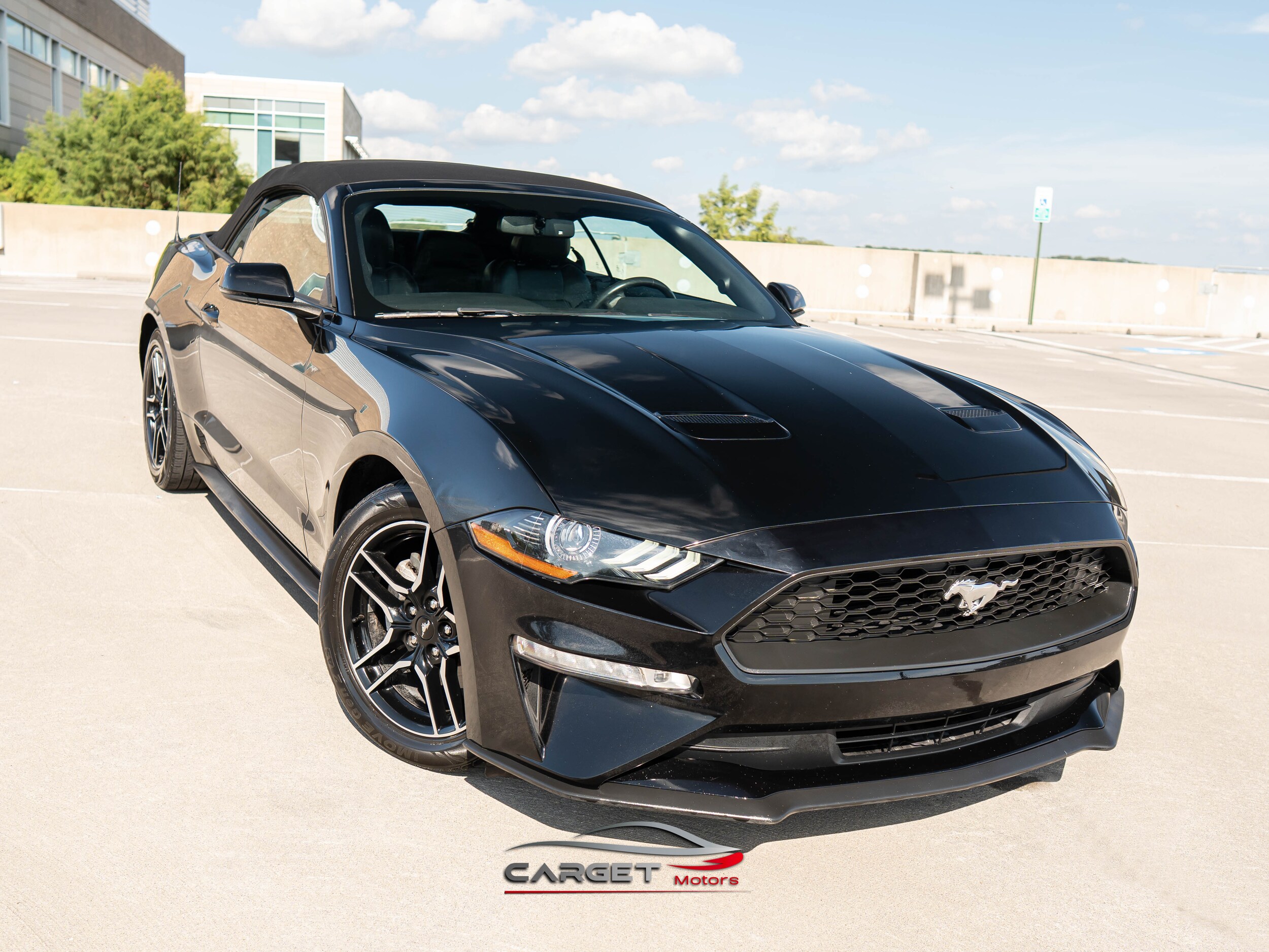 2020 Ford Mustang EcoBoost Premium photo 2