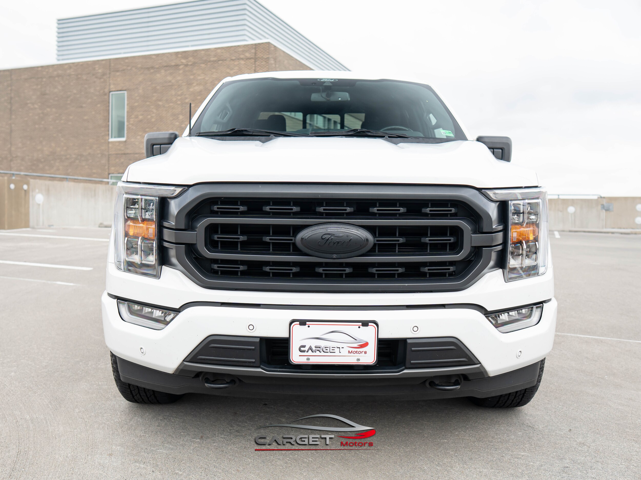 2021 Ford F-150 XL photo 2