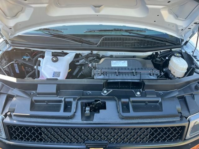 2026 Chevrolet Express Cargo Work Van - Photo 21