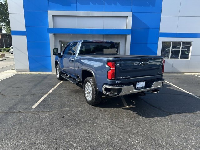 2025 Chevrolet Silverado 2500HD LTZ photo 4