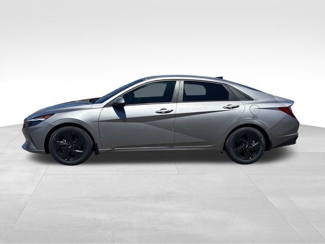 Used 2023 Hyundai Elantra SEL with VIN KMHLM4AG4PU533701 for sale in Putnam, CT