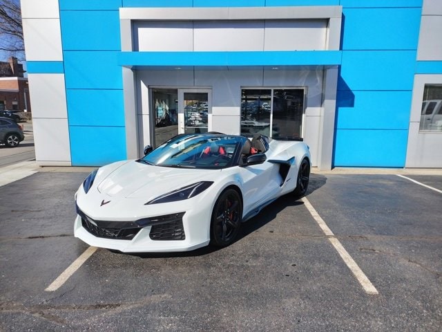 Used 2024 Chevrolet Corvette 3LZ with VIN 1G1YM3D46R5500176 for sale in Putnam, CT