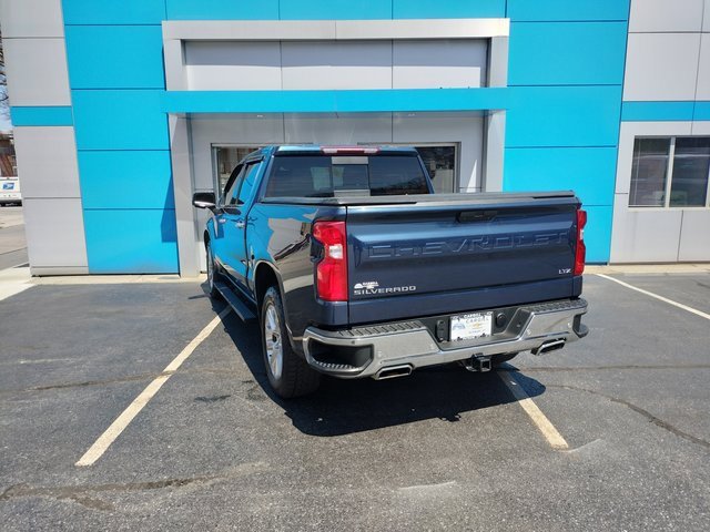 2022 Chevrolet Silverado 1500 LTZ photo 2