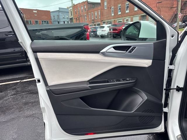 2026 Volkswagen Taos 12
