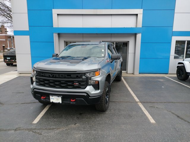 2024 Chevrolet Silverado 1500 Custom Trail Boss photo 2
