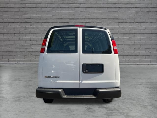 2026 Chevrolet Express Cargo Work Van - Photo 6