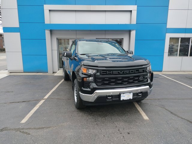 2025 Chevrolet Silverado 1500 photo 2