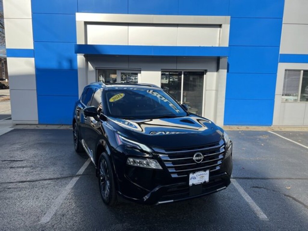 Used 2024 Nissan Rogue Platinum