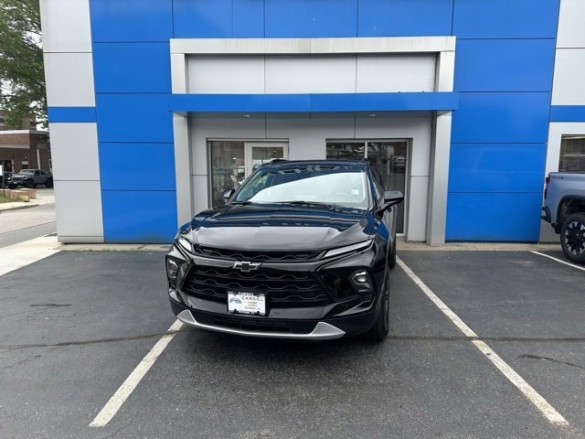 Used 2025 Chevrolet Blazer 2LT with VIN 3GNKBHR42SS179328 for sale in Putnam, CT