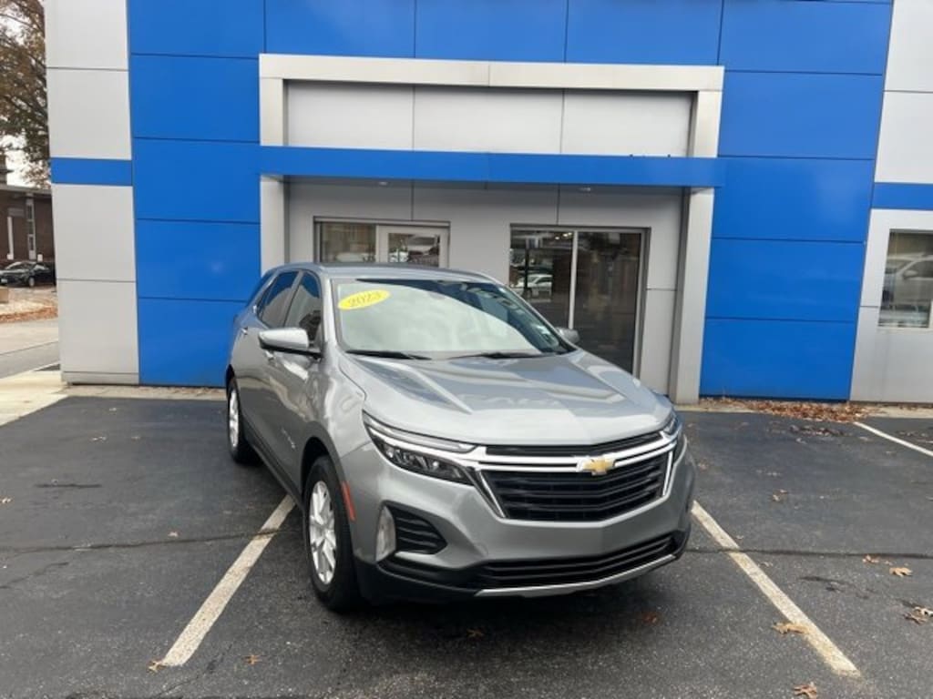Used 2023 Chevrolet Equinox LT SUV