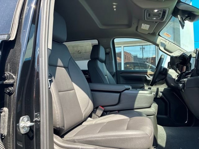 2025 Chevrolet Silverado 1500 LT - Photo 22
