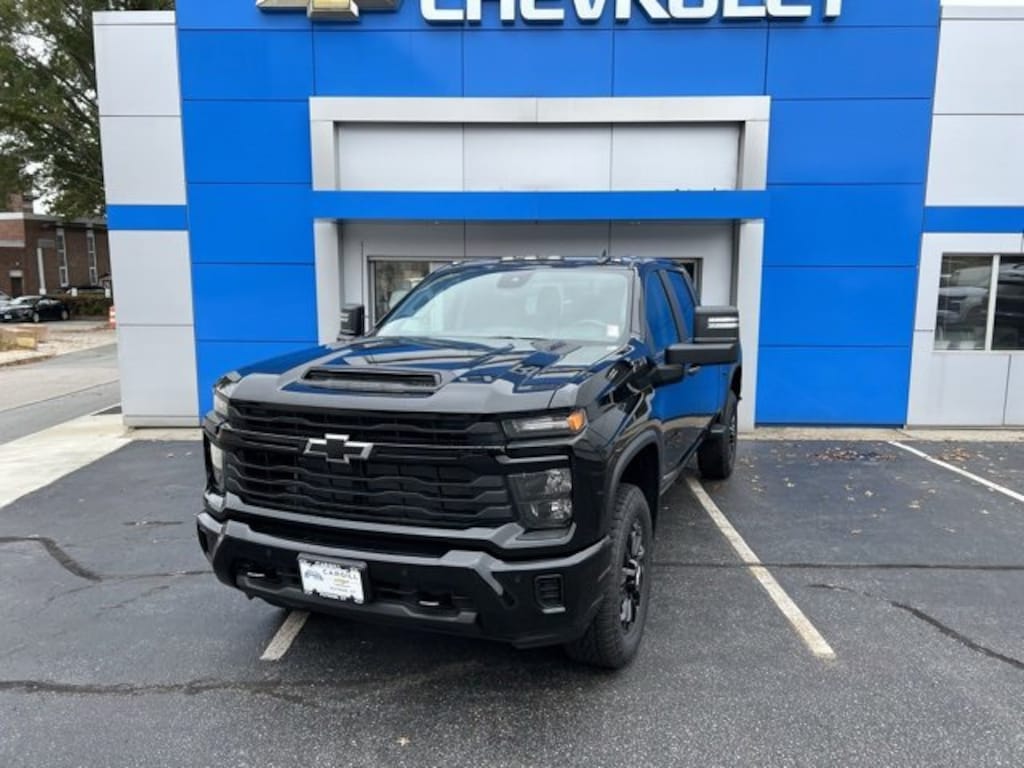 New 2025 Chevrolet Silverado 2500 HD Custom Truck