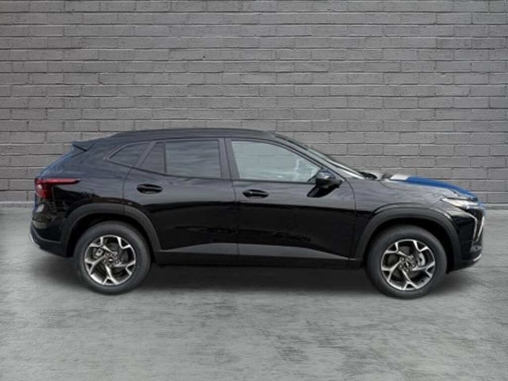 New 2026 Chevrolet Trax LT SUV