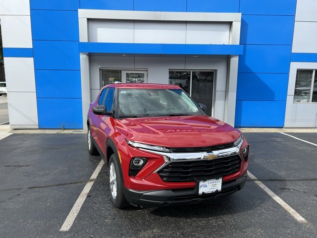 2026 Chevrolet Trailblazer LS photo 2