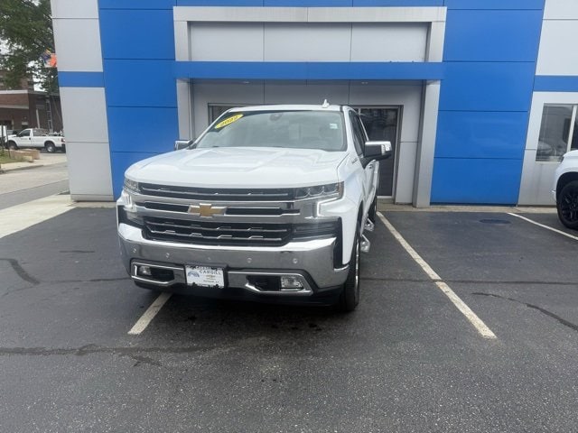 Used 2022 Chevrolet Silverado 1500 Limited LTZ with VIN 3GCUYGEDXNG105422 for sale in Putnam, CT