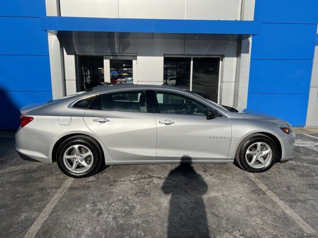 Used 2018 Chevrolet Malibu LS Car