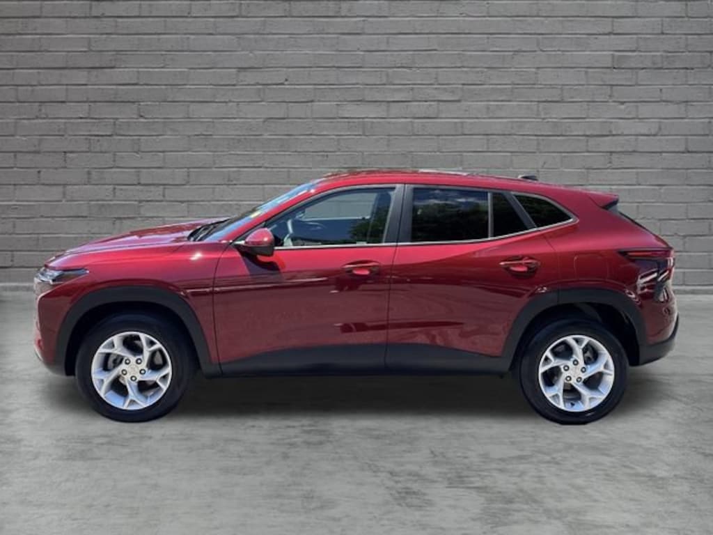 Used 2025 Chevrolet Trax LS SUV