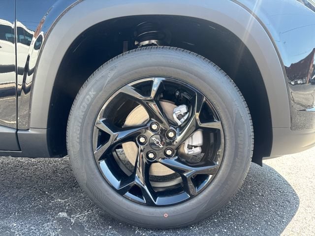 2026 Chevrolet Trax LT - Photo 9