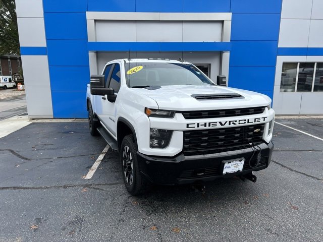 2020 Chevrolet Silverado 2500HD Custom photo 3